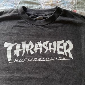 Skating Thrasher Huf Worldwide shirt